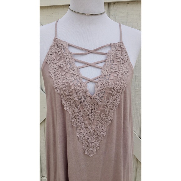 American Eagle Outfitters Tops - American Eagle | Criss cross lacey blush tank top